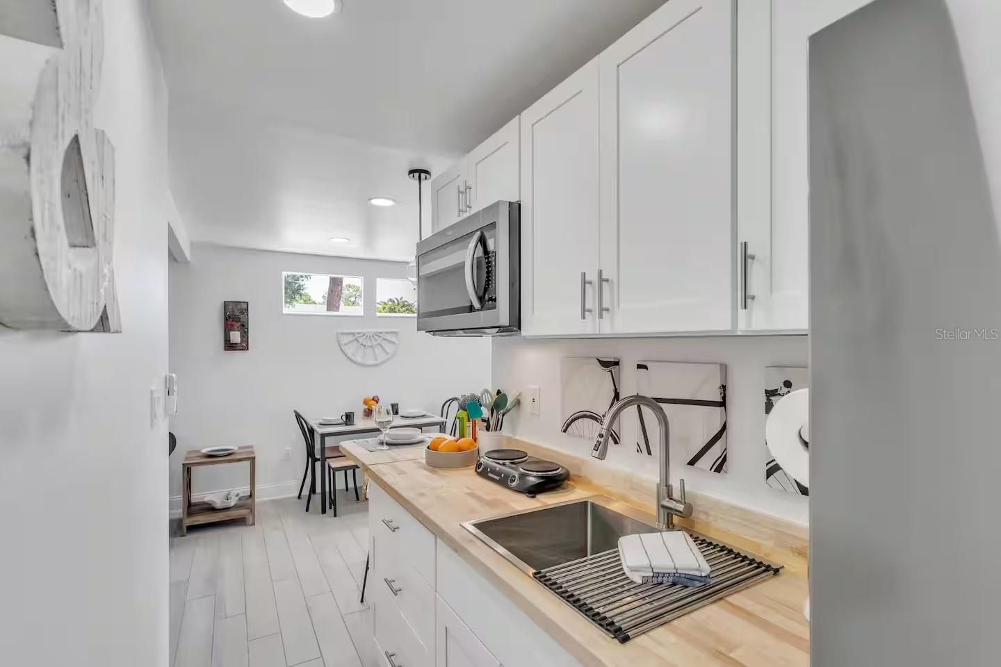 LOT 15 BLK B REV PLAT OF VALENCIA TERRACE - Residential Lease