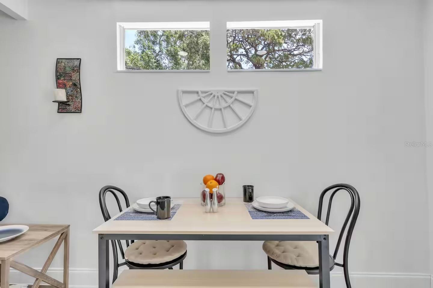 LOT 15 BLK B REV PLAT OF VALENCIA TERRACE - Residential Lease