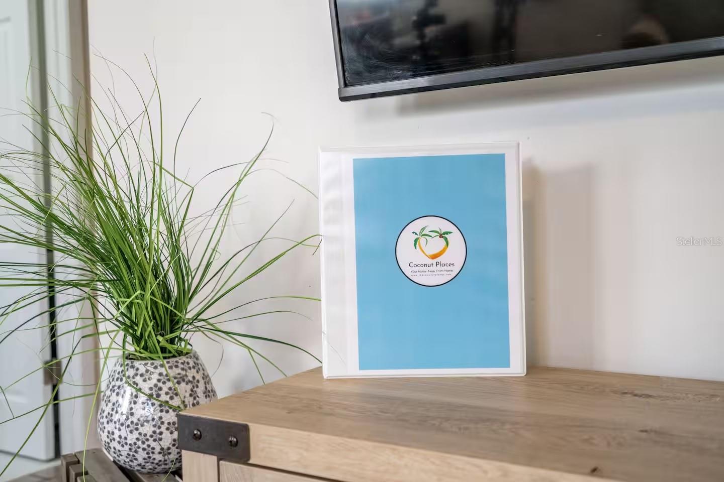 LOT 15 BLK B REV PLAT OF VALENCIA TERRACE - Residential Lease