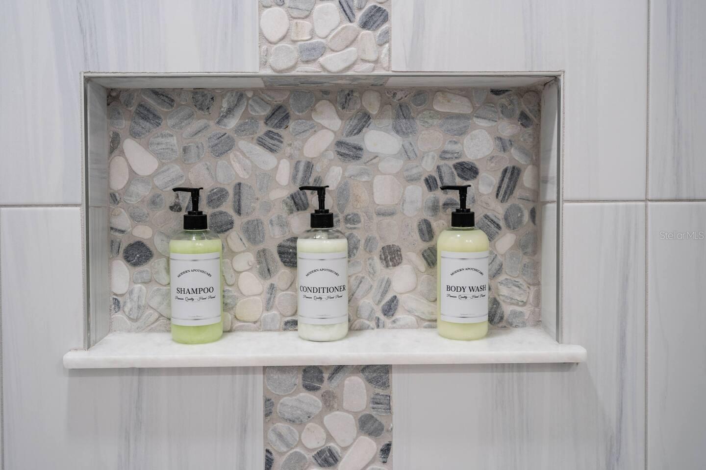 LOT 15 BLK B REV PLAT OF VALENCIA TERRACE - Residential Lease