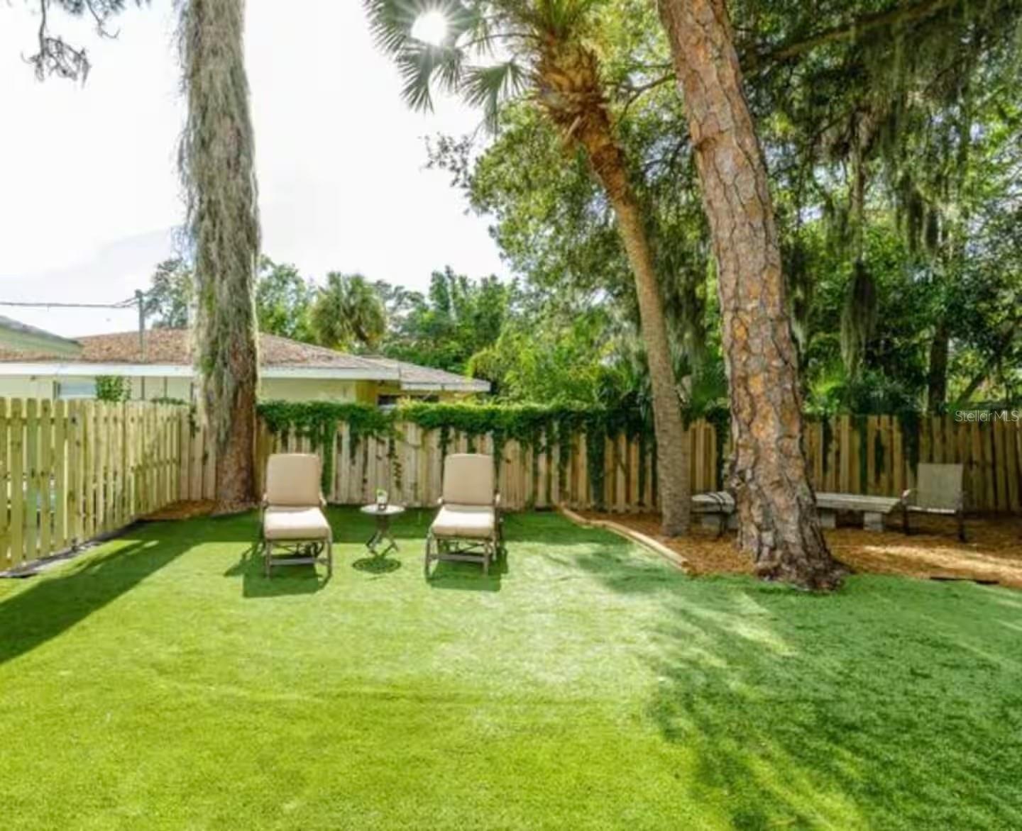 LOT 15 BLK B REV PLAT OF VALENCIA TERRACE - Residential Lease