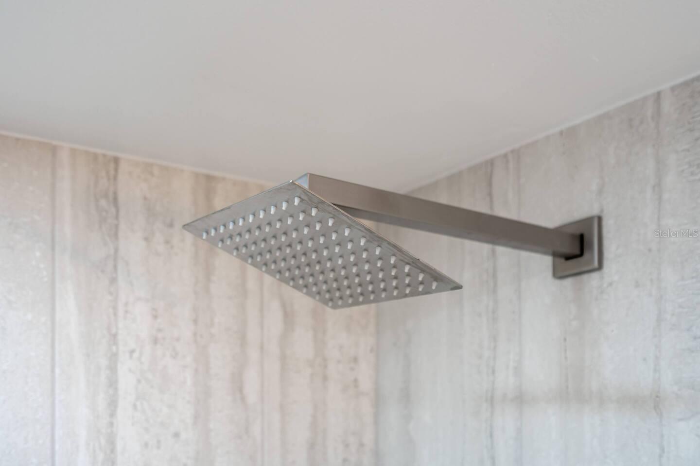 LOT 15 BLK B REV PLAT OF VALENCIA TERRACE - Residential Lease