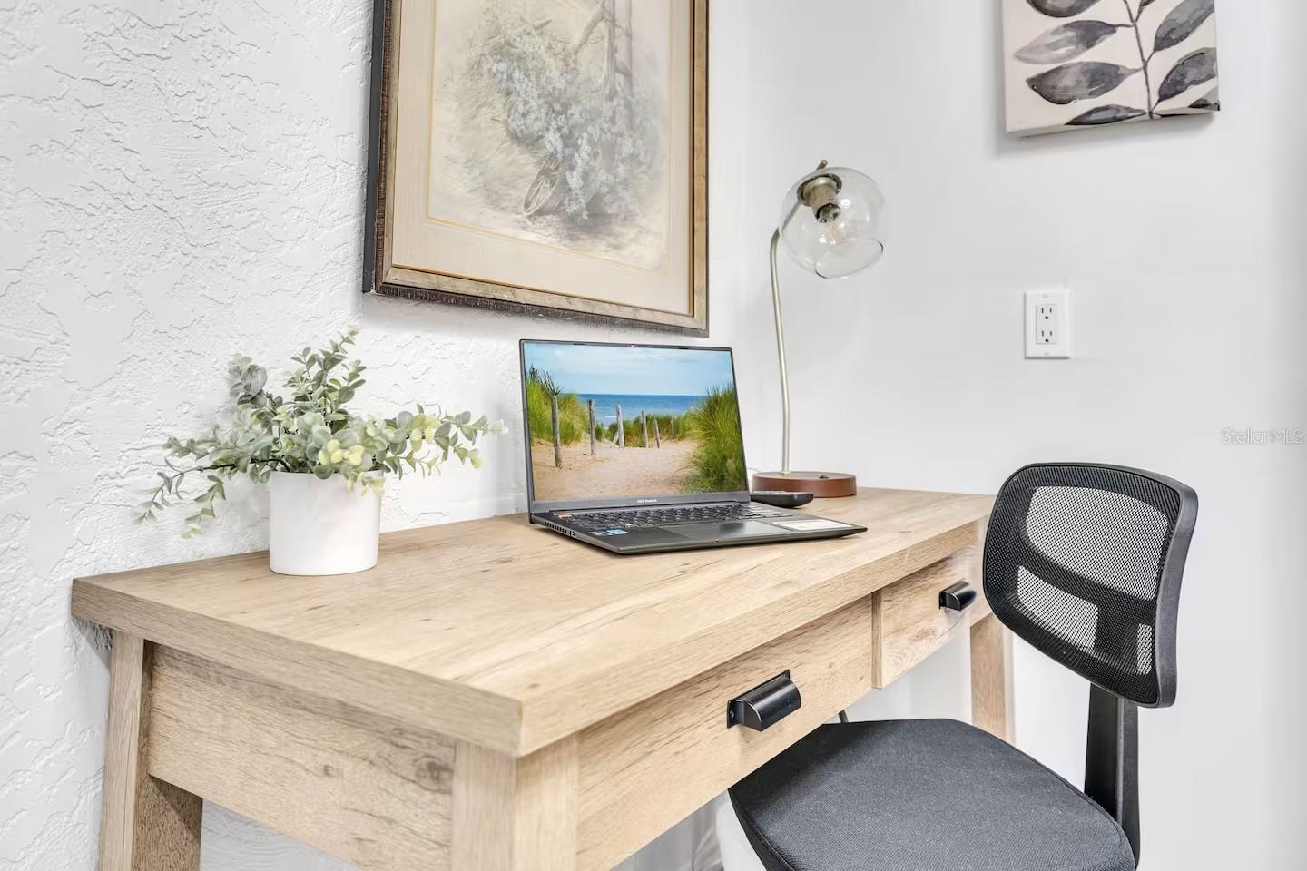 LOT 15 BLK B REV PLAT OF VALENCIA TERRACE - Residential Lease