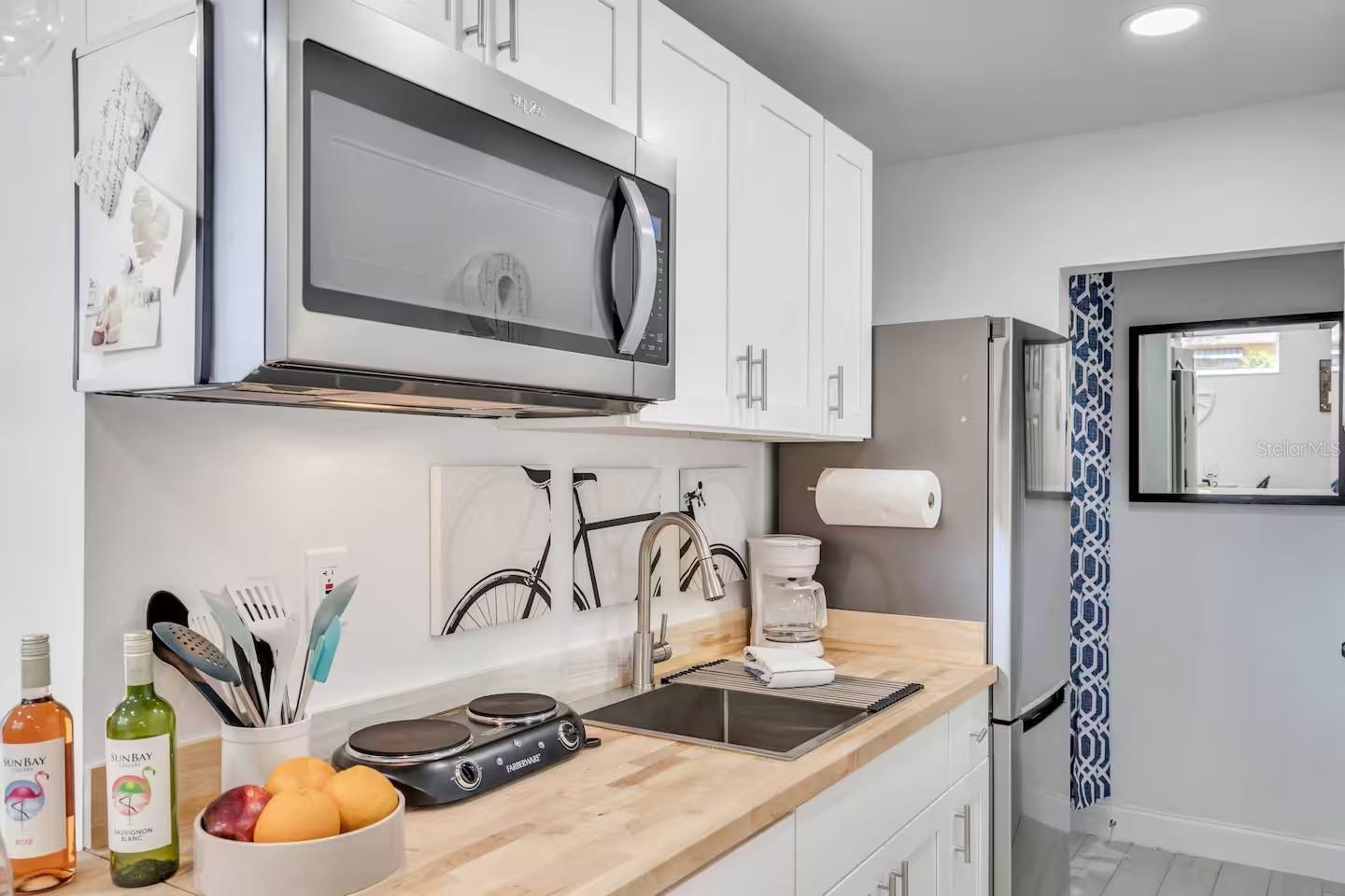 LOT 15 BLK B REV PLAT OF VALENCIA TERRACE - Residential Lease