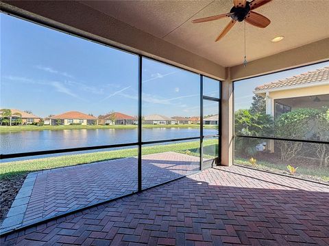 A home in WIMAUMA