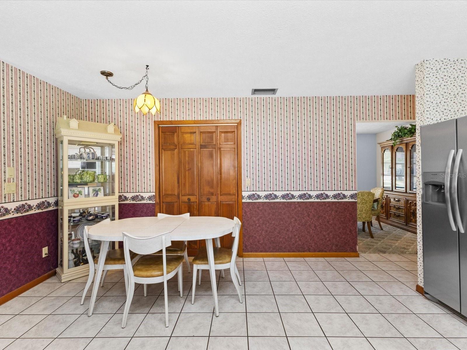 HIDDEN LAKE ESTATES - Residential