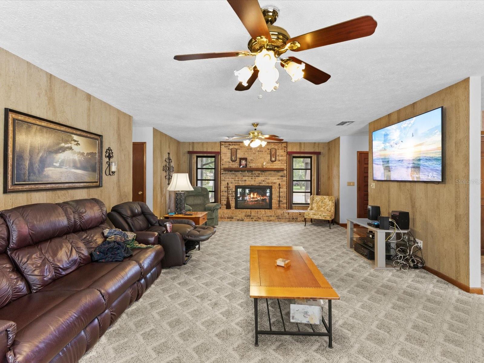 HIDDEN LAKE ESTATES - Residential