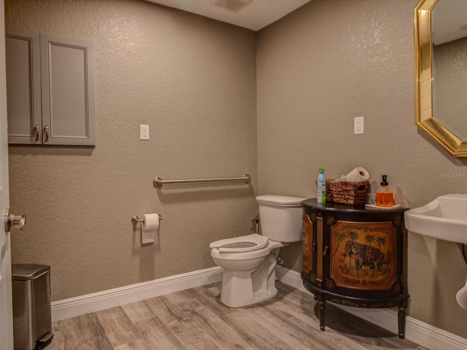 HIDDEN LAKE ESTATES - Residential