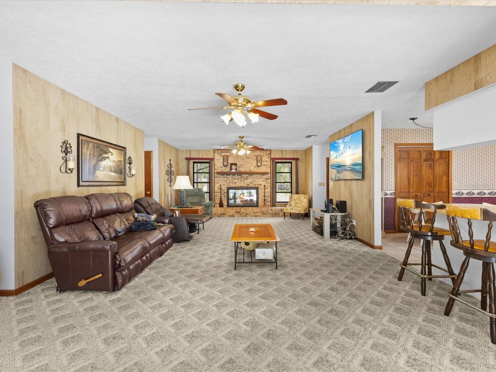 HIDDEN LAKE ESTATES - Residential