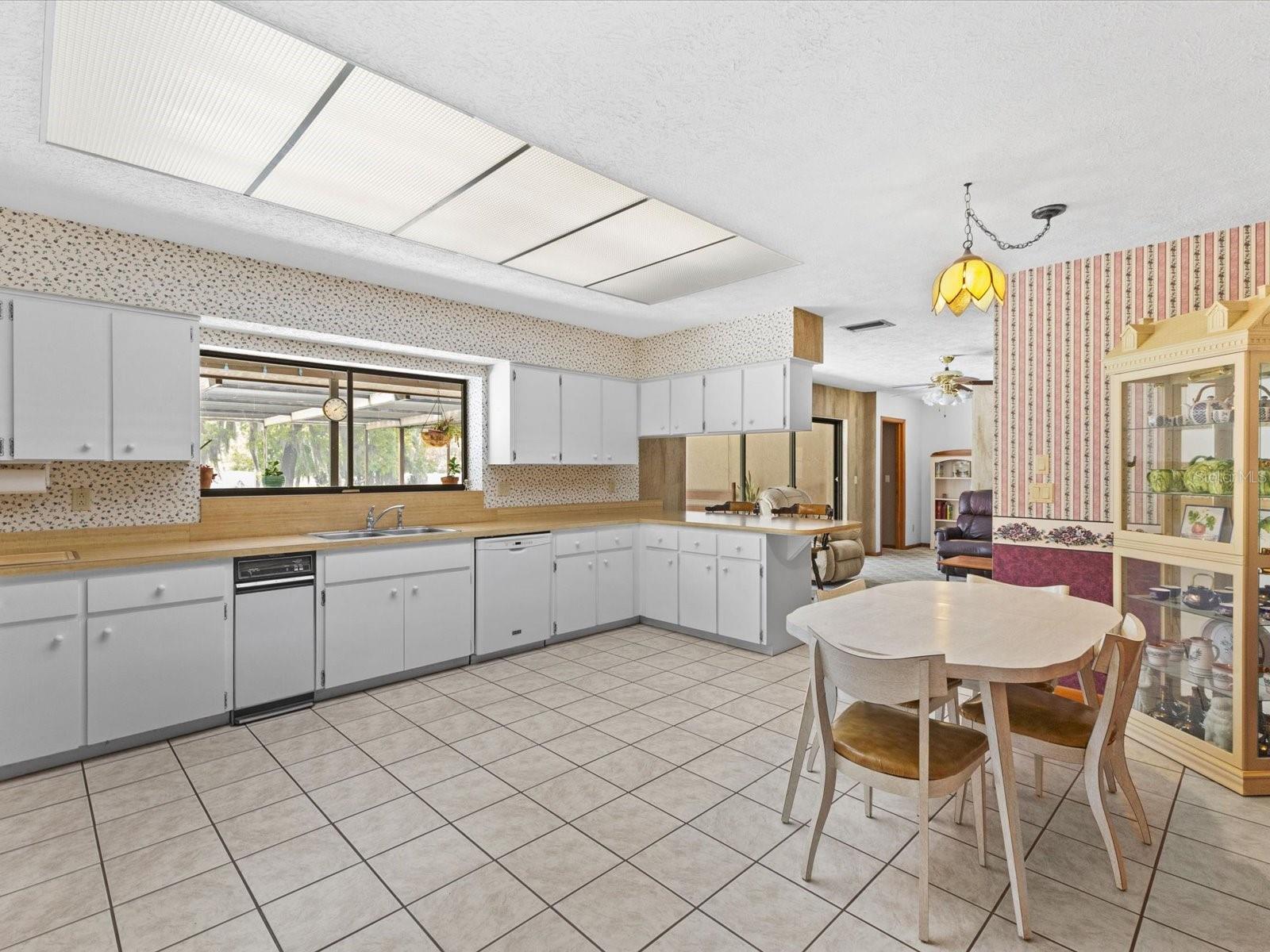 HIDDEN LAKE ESTATES - Residential