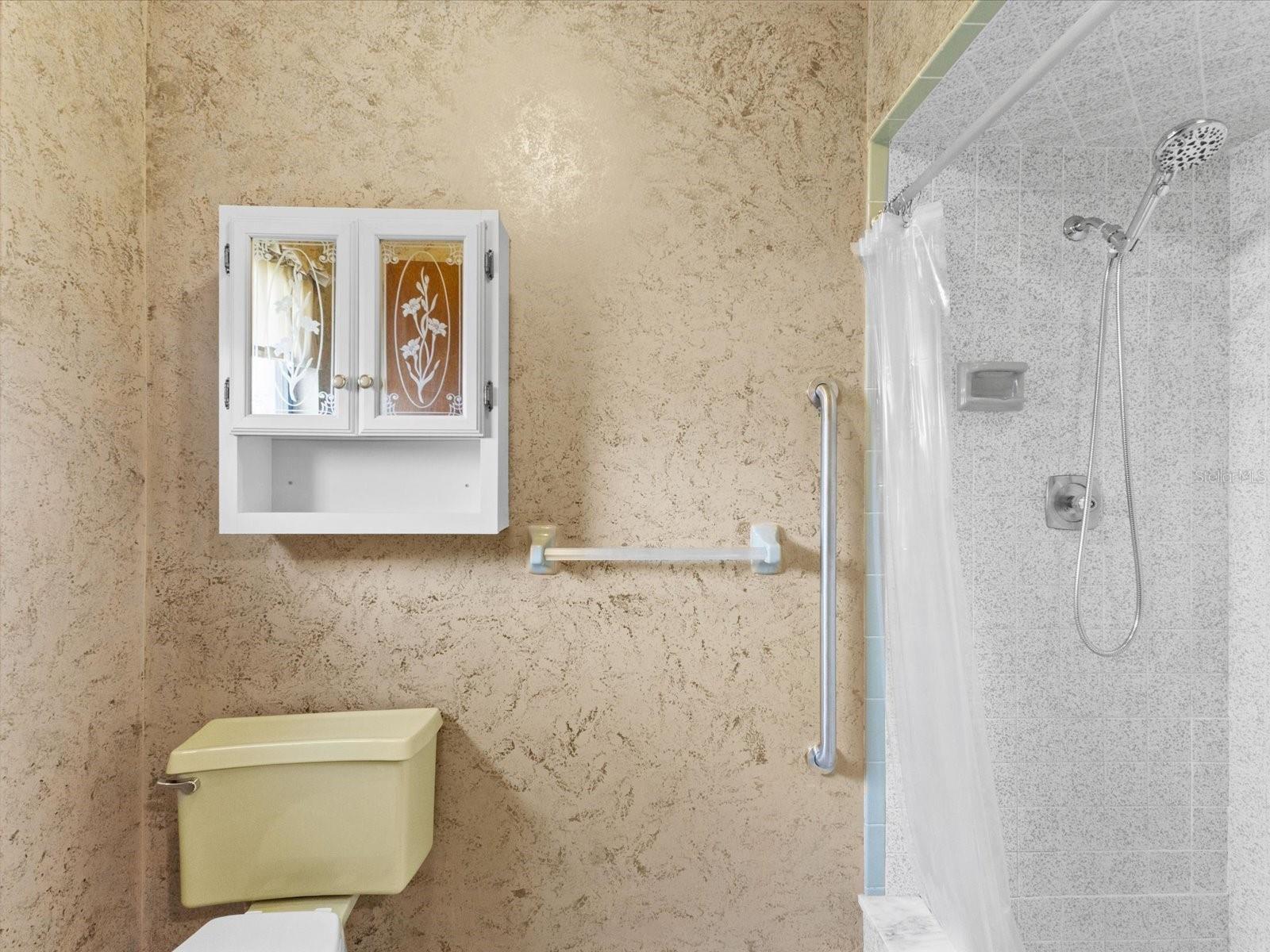 HIDDEN LAKE ESTATES - Residential