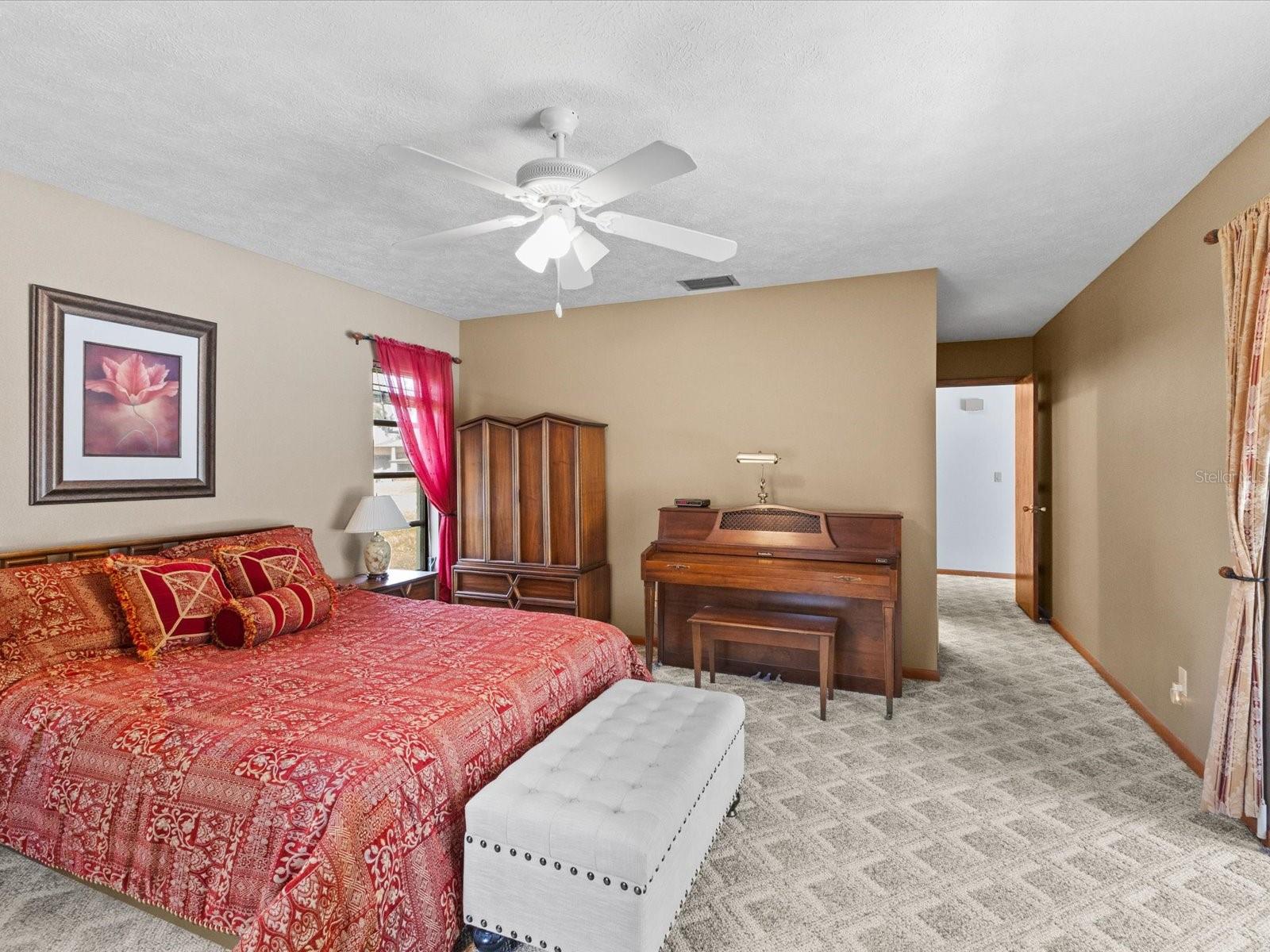 HIDDEN LAKE ESTATES - Residential