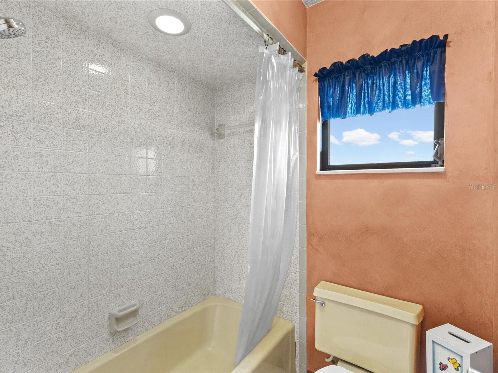 HIDDEN LAKE ESTATES - Residential