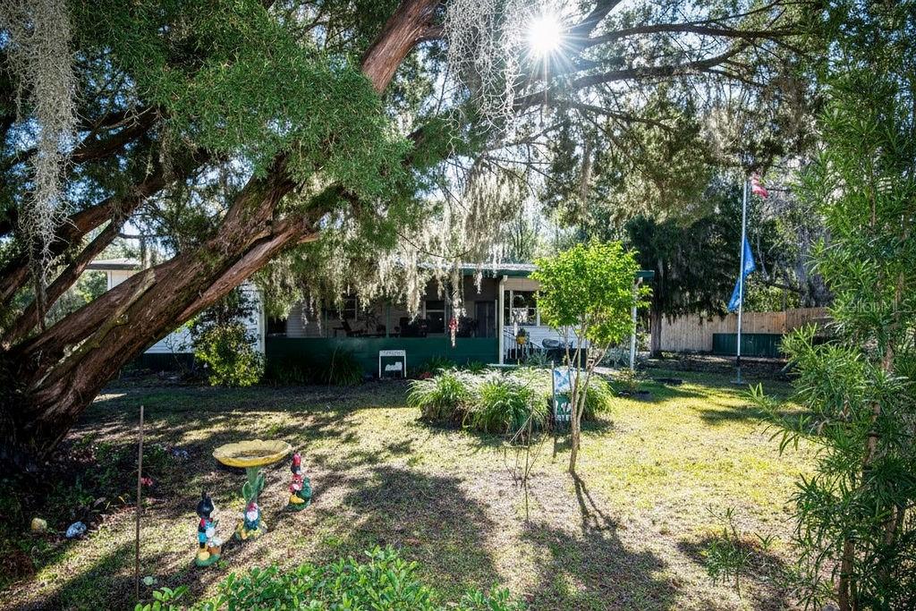 INTERLACHEN LAKES ESTATES - Residential