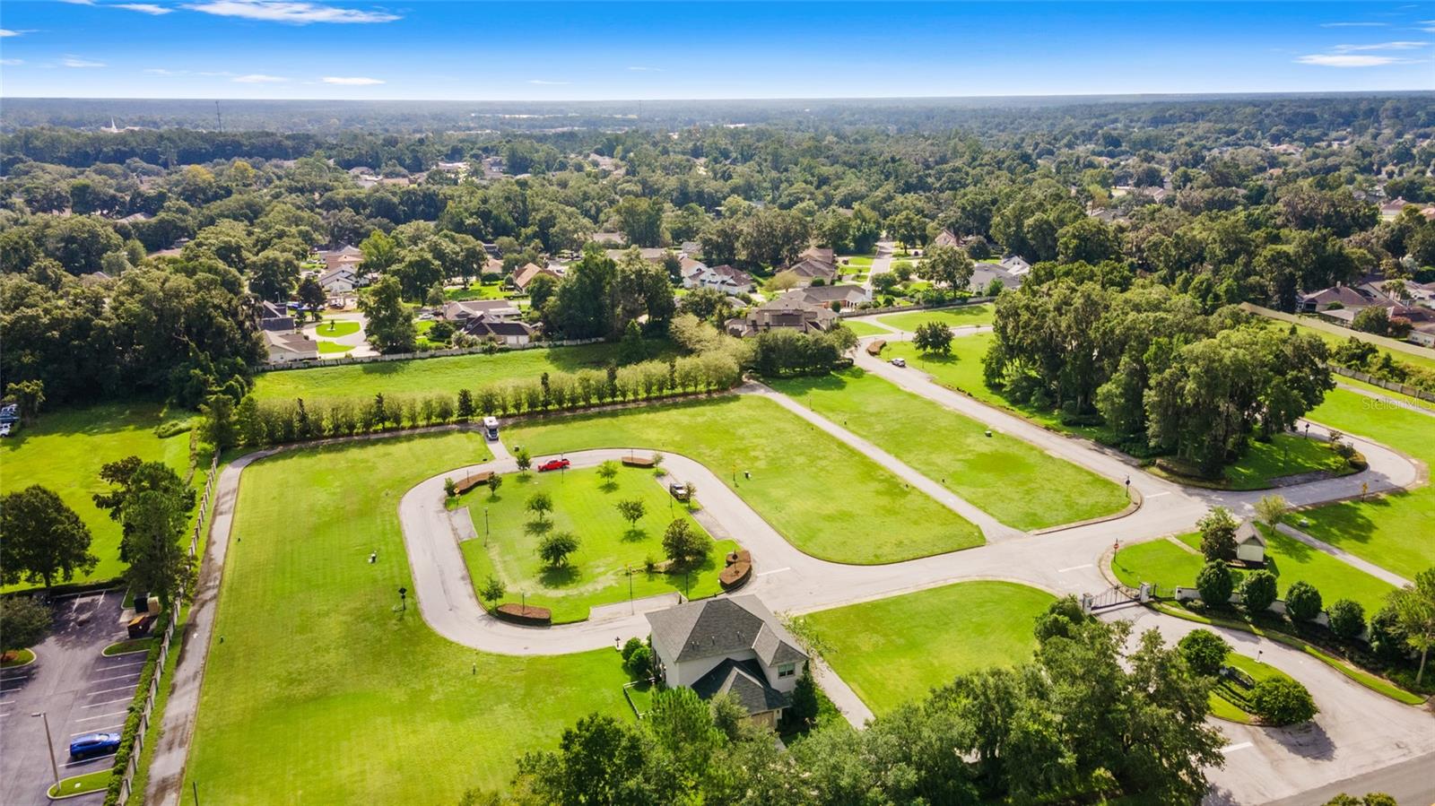 LIVINGSTON PARK - Residential