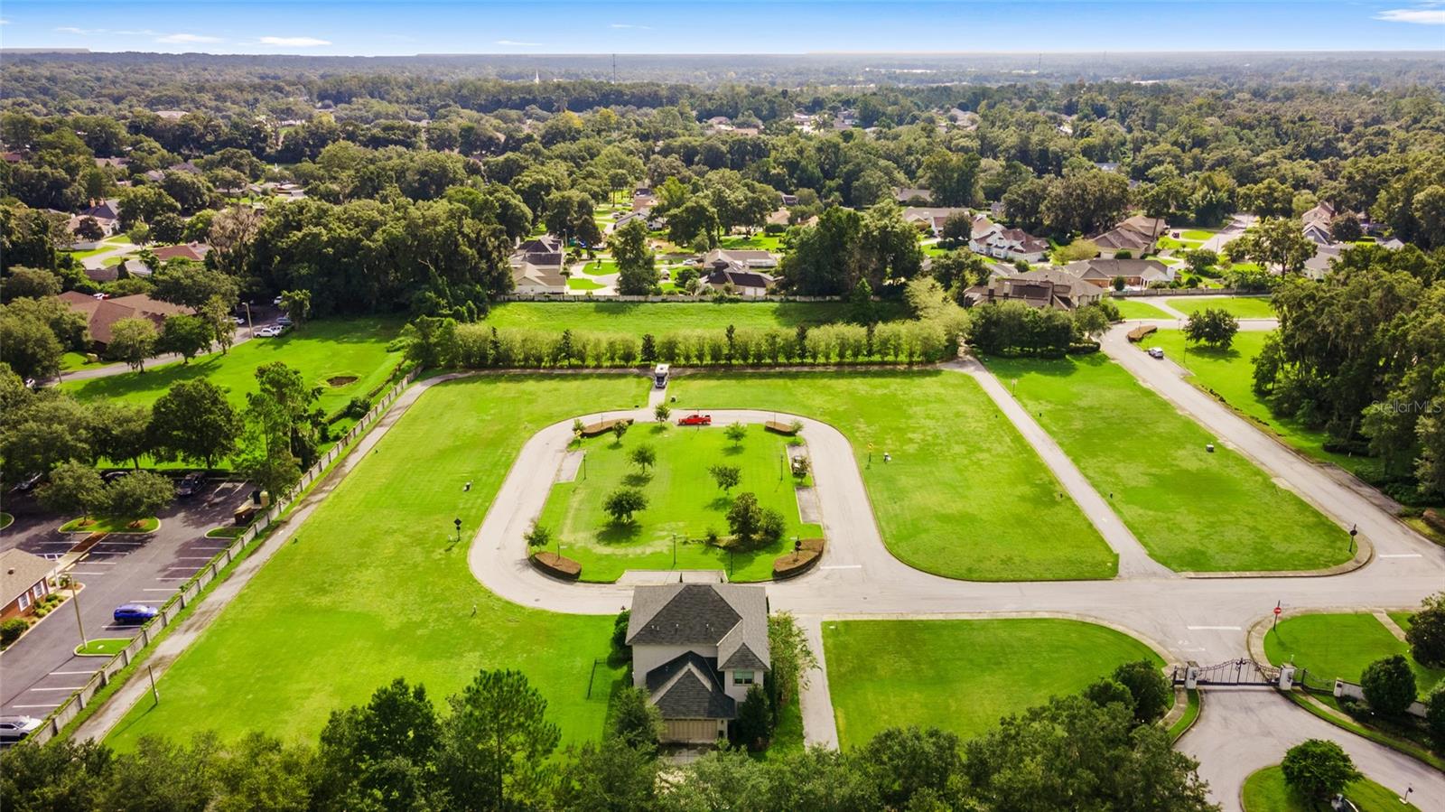 LIVINGSTON PARK - Residential