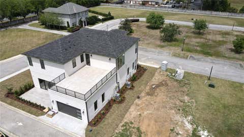 Tiny photo for 1810 SE 21st Place, Ocala, FL 34471 (MLS # OM711620)