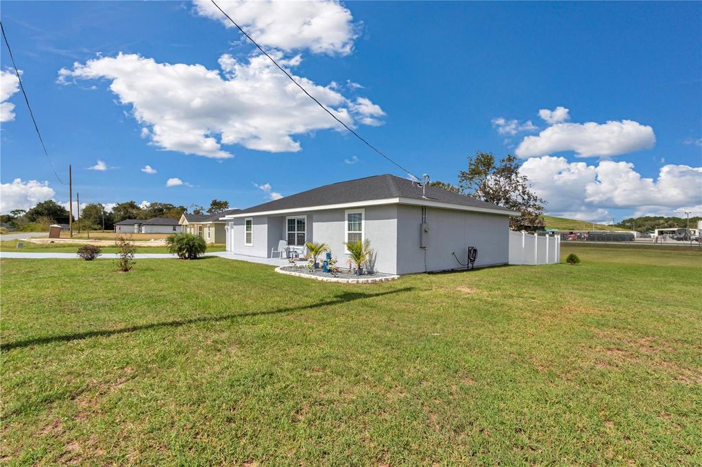 Photo of 1 Laurel Pass Lane, Ocala, FL 34480 (MLS # OM711631)