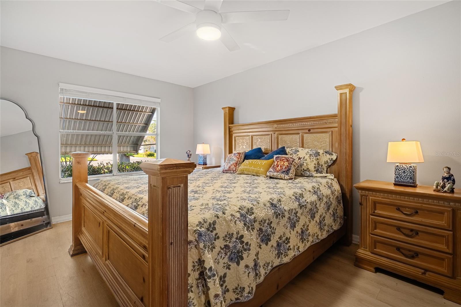 LADY LAKE ORANGE BLOSSOM GARDENS UNIT 17A - Residential