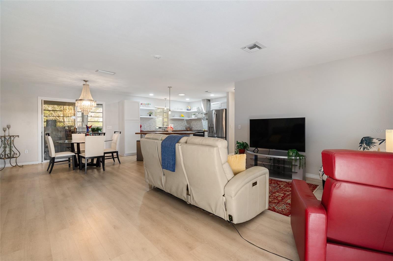 LADY LAKE ORANGE BLOSSOM GARDENS UNIT 17A - Residential