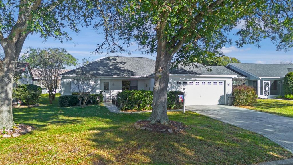 Photo of 509 Del Mar Drive, The Villages, FL 32159 (MLS # OM714731)