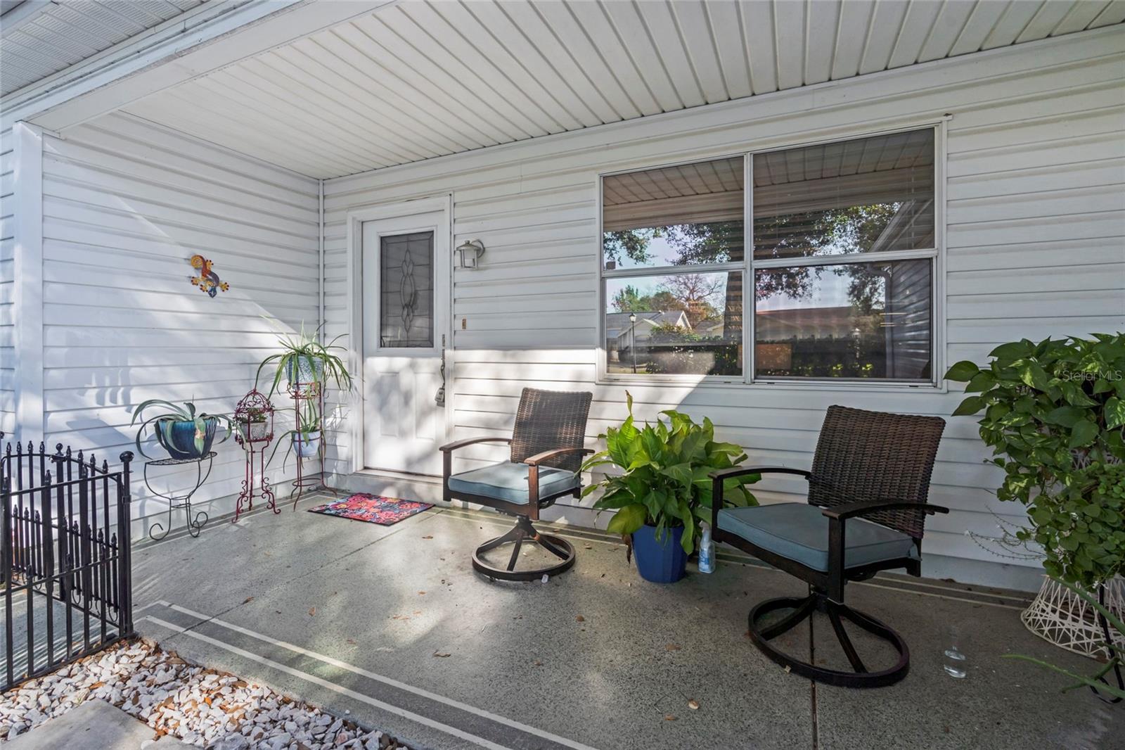 LADY LAKE ORANGE BLOSSOM GARDENS UNIT 17A - Residential