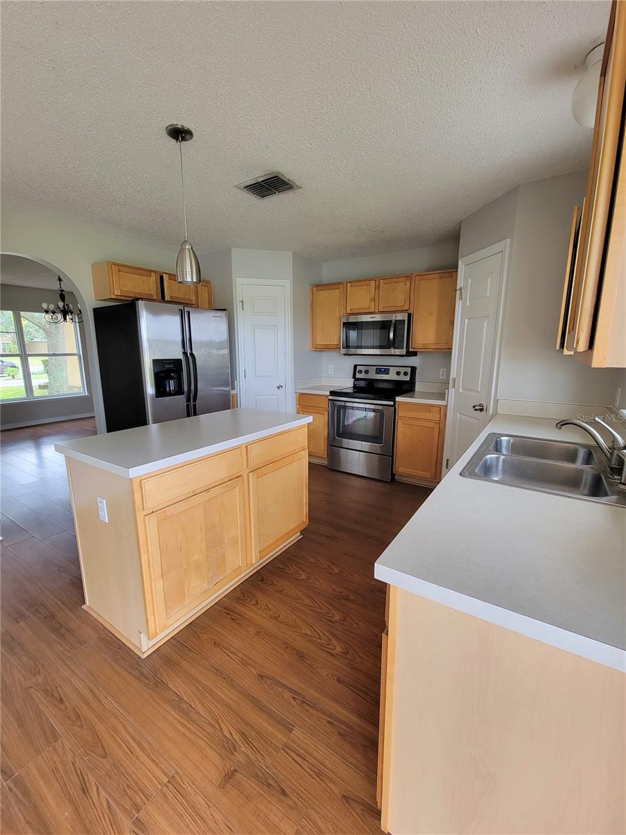 STONEMEADE PH 05 49 62 - Residential Lease