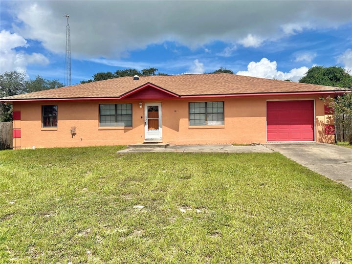 Photo 1 of 38 — 16 OAK PASS LOOP, OCALA, FL 34472