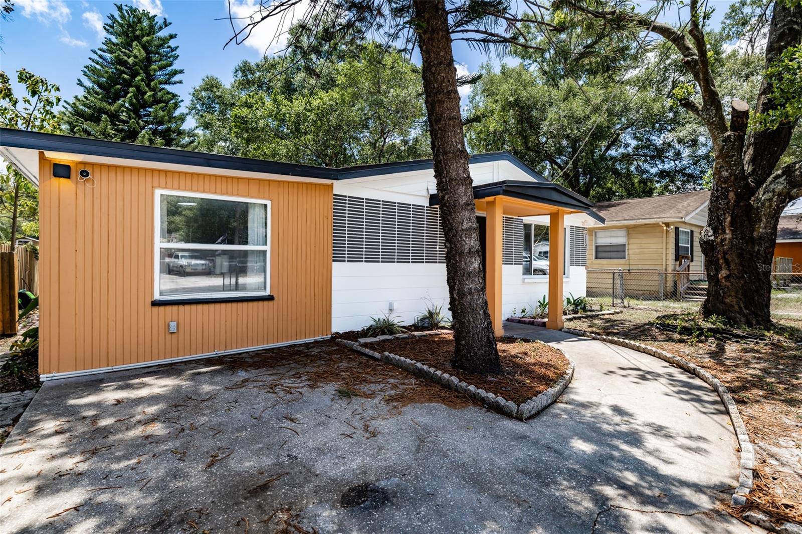 MANOR HILLS SUB - Residential