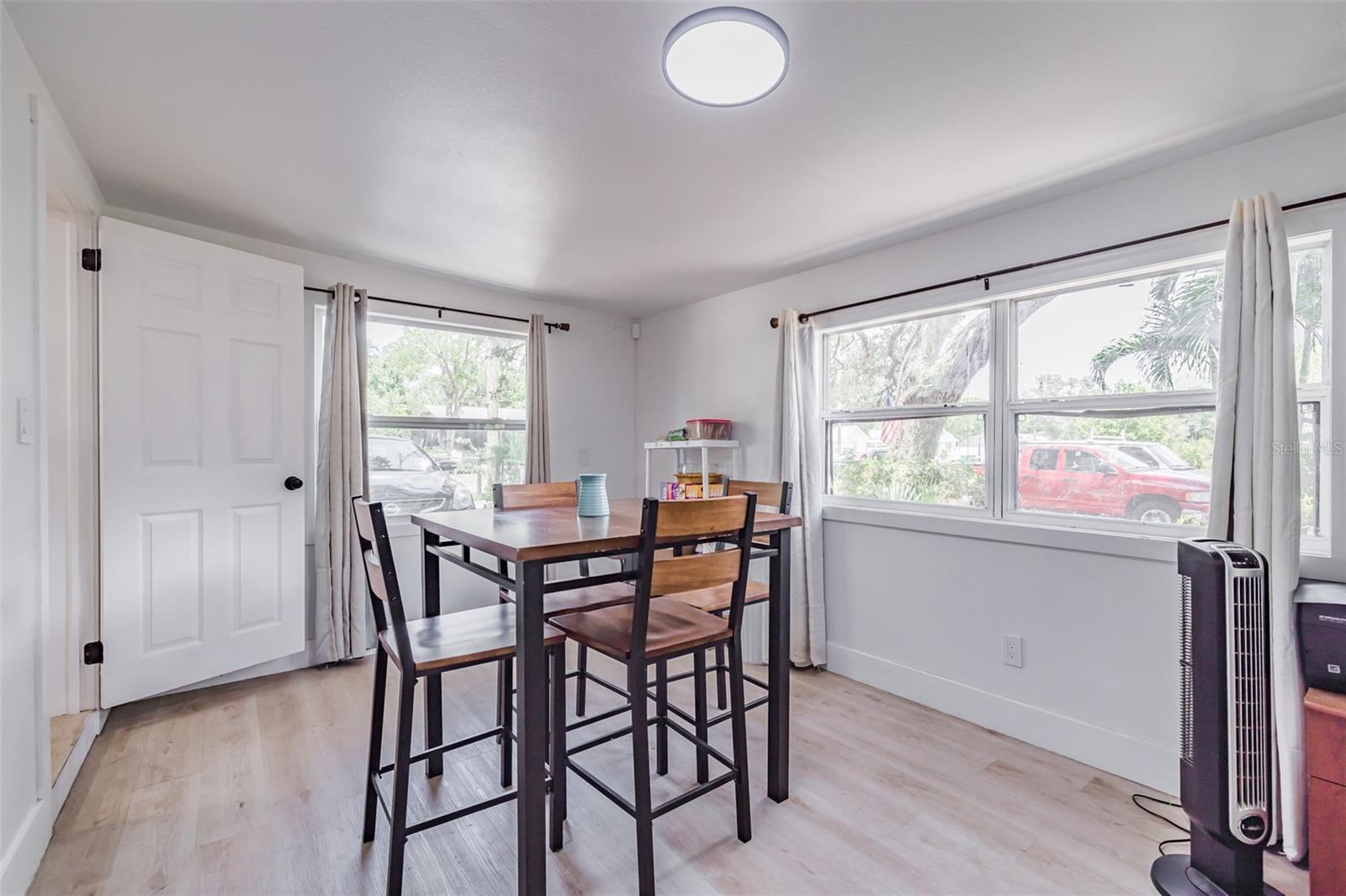 MANOR HILLS SUB - Residential