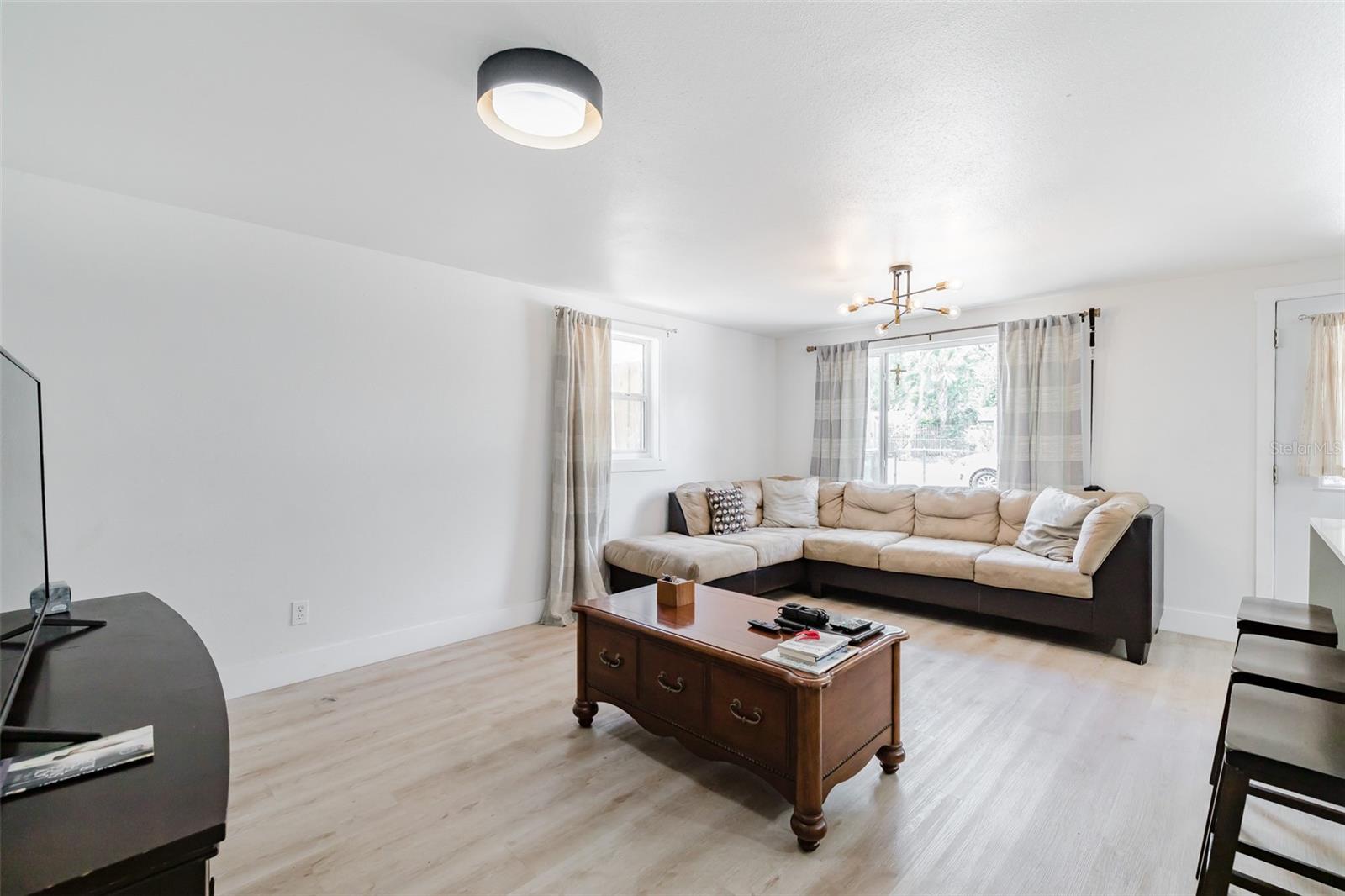 MANOR HILLS SUB - Residential