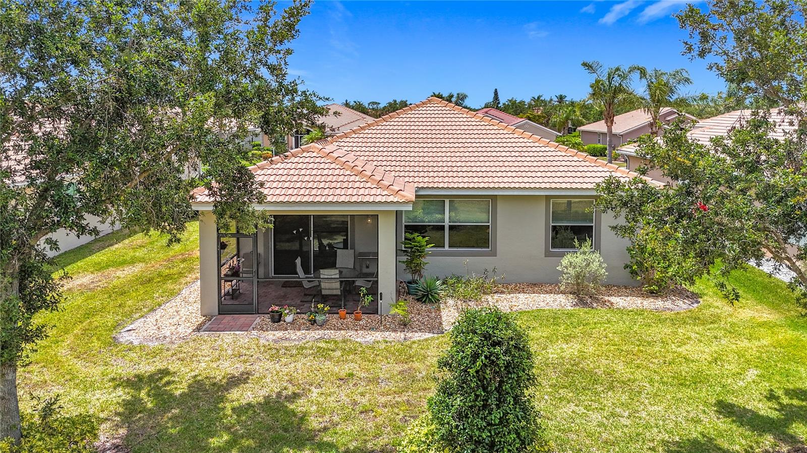 TALON BAY - Residential