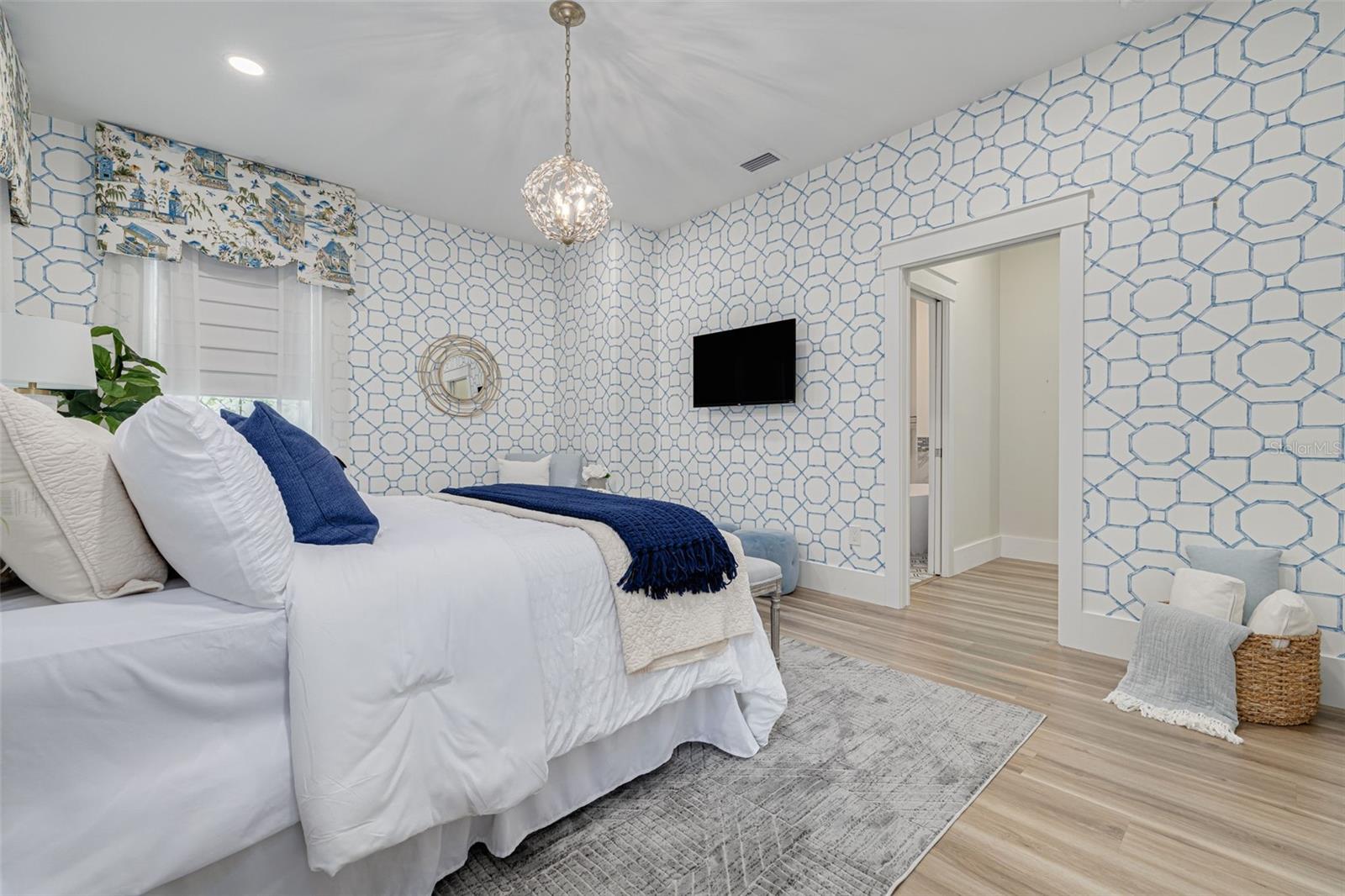 HARBOR OAKS - Residential