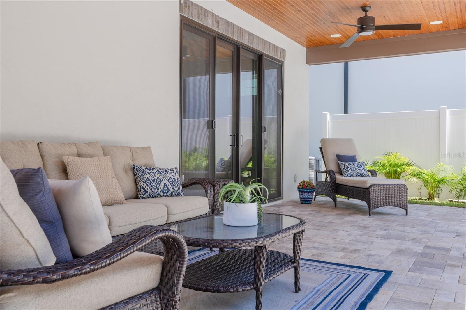 HARBOR OAKS - Residential