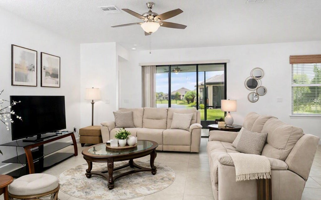 Photo of 508 Lago Matisse Street, Kissimmee, FL 34759 (MLS # A4705164)