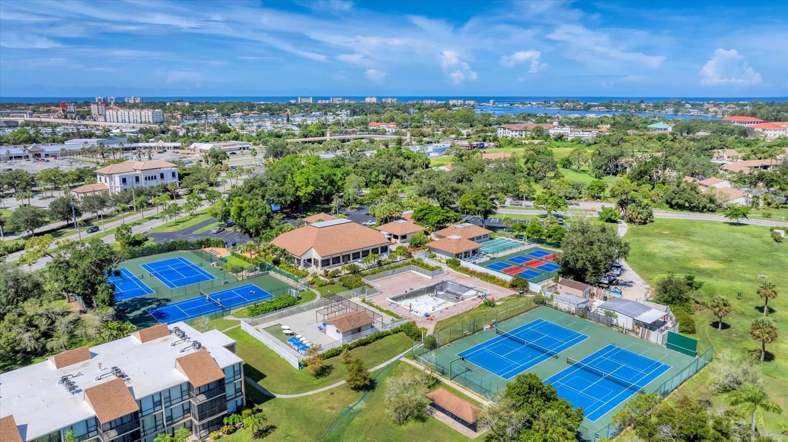 BIRD BAY II - Residential