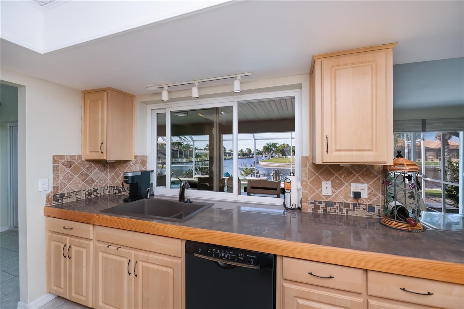 PUNTA GORDA ISLES SEC 5 - Residential