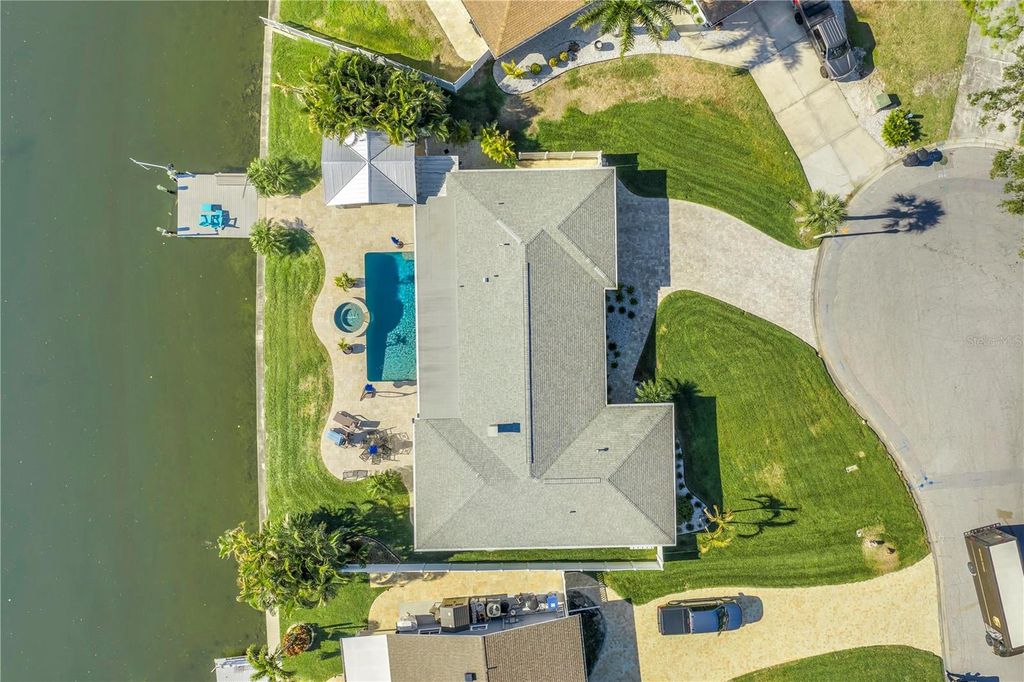 Photo of 5166 Horseshoe Place NE, St Petersburg, FL 33703 (MLS # TB8471710)