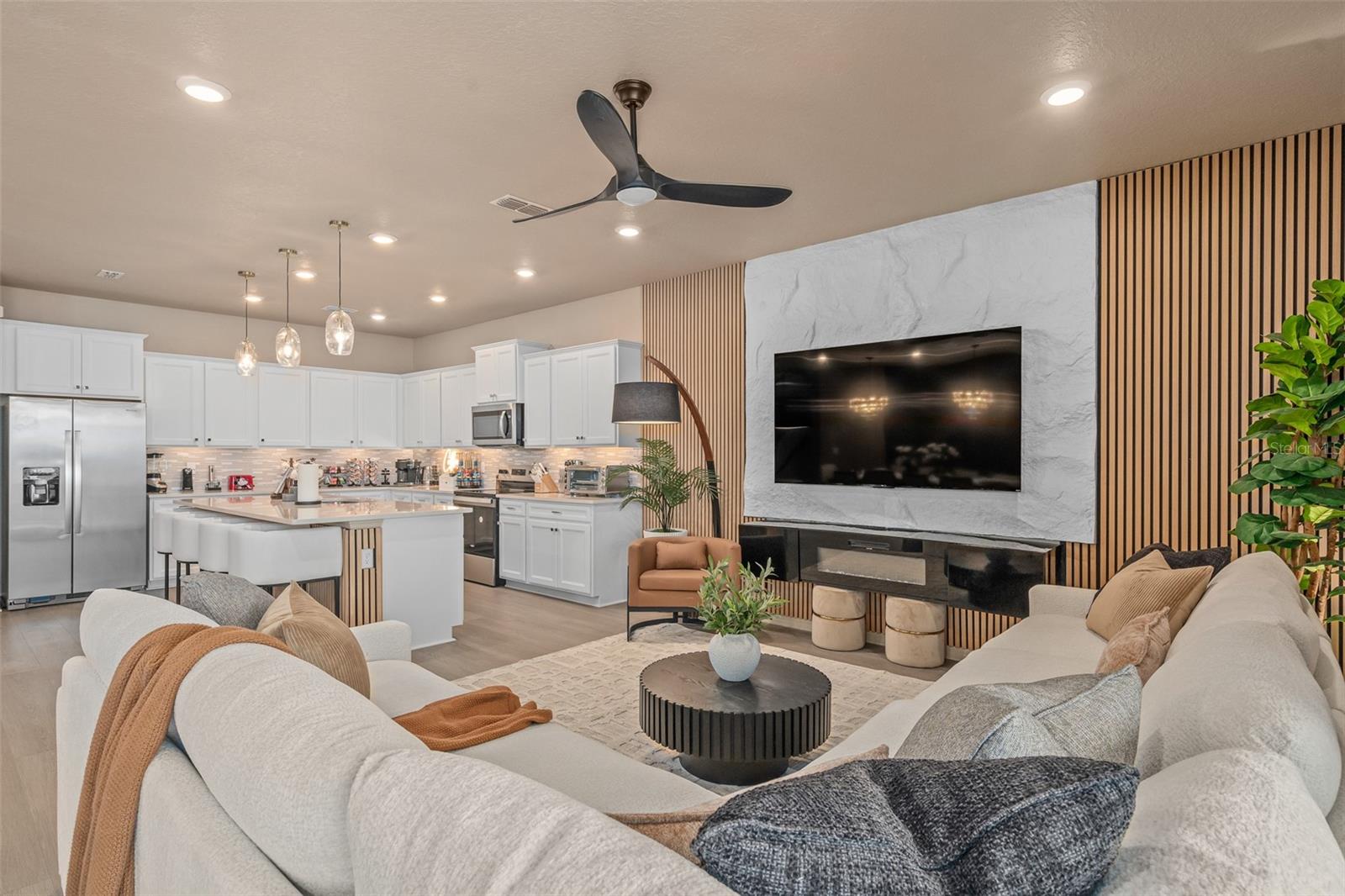 WINDSOR CAY PH 1 - Residential