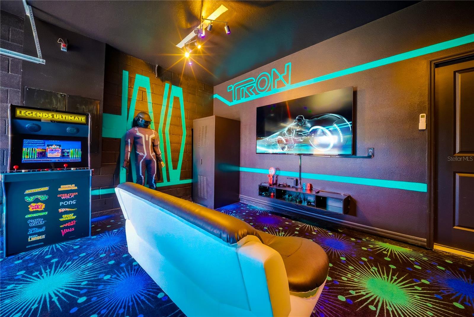 WINDSOR CAY PH 1 - Residential