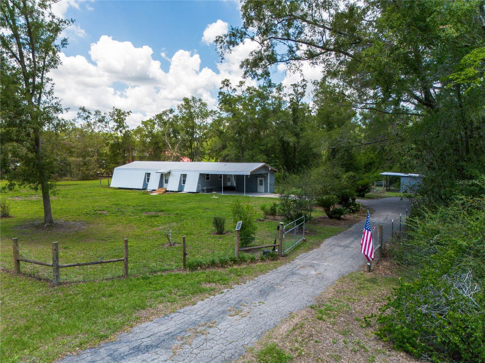 TRI-CITY OAKS - Residential