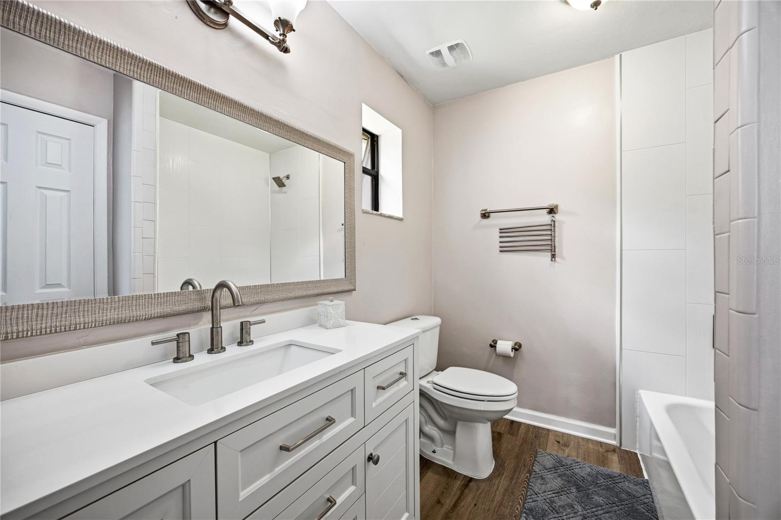 TRI-CITY OAKS - Residential