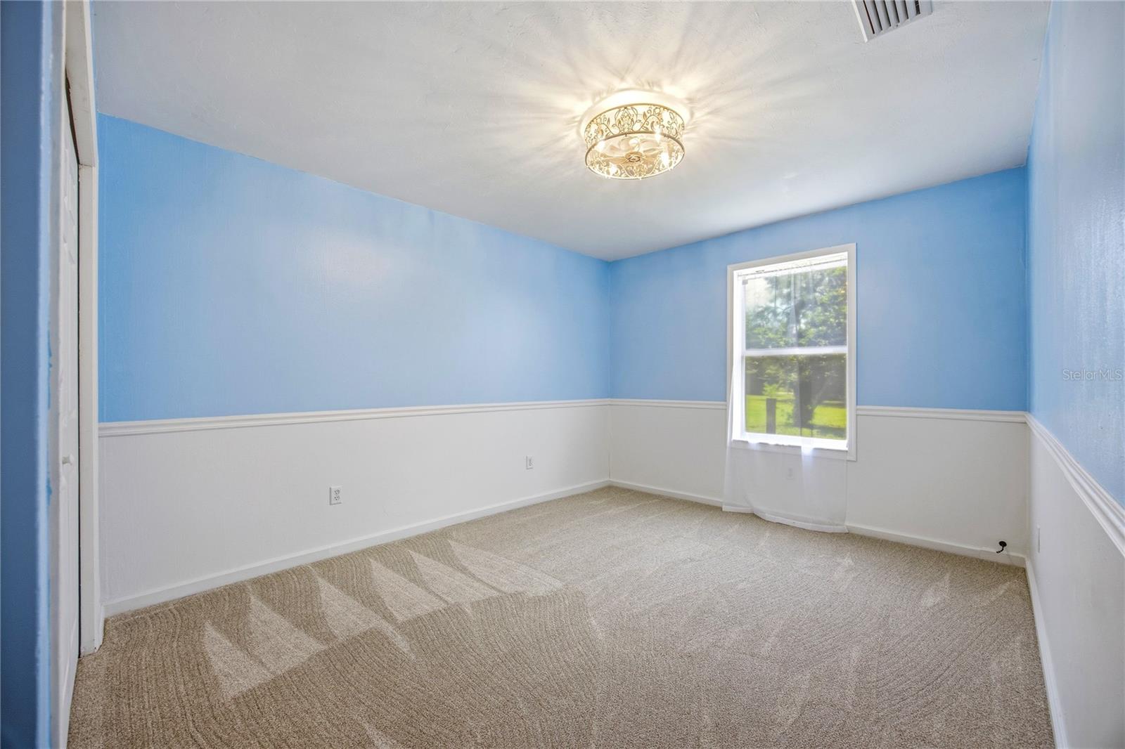 TRI-CITY OAKS - Residential