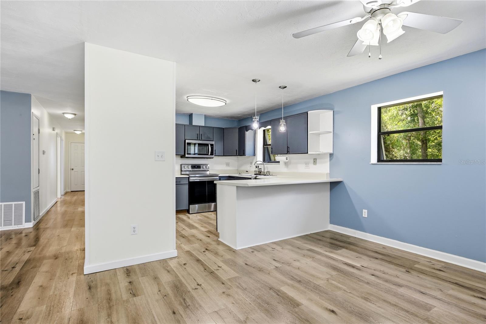 TRI-CITY OAKS - Residential