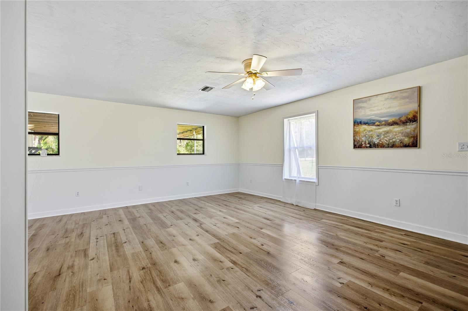 TRI-CITY OAKS - Residential