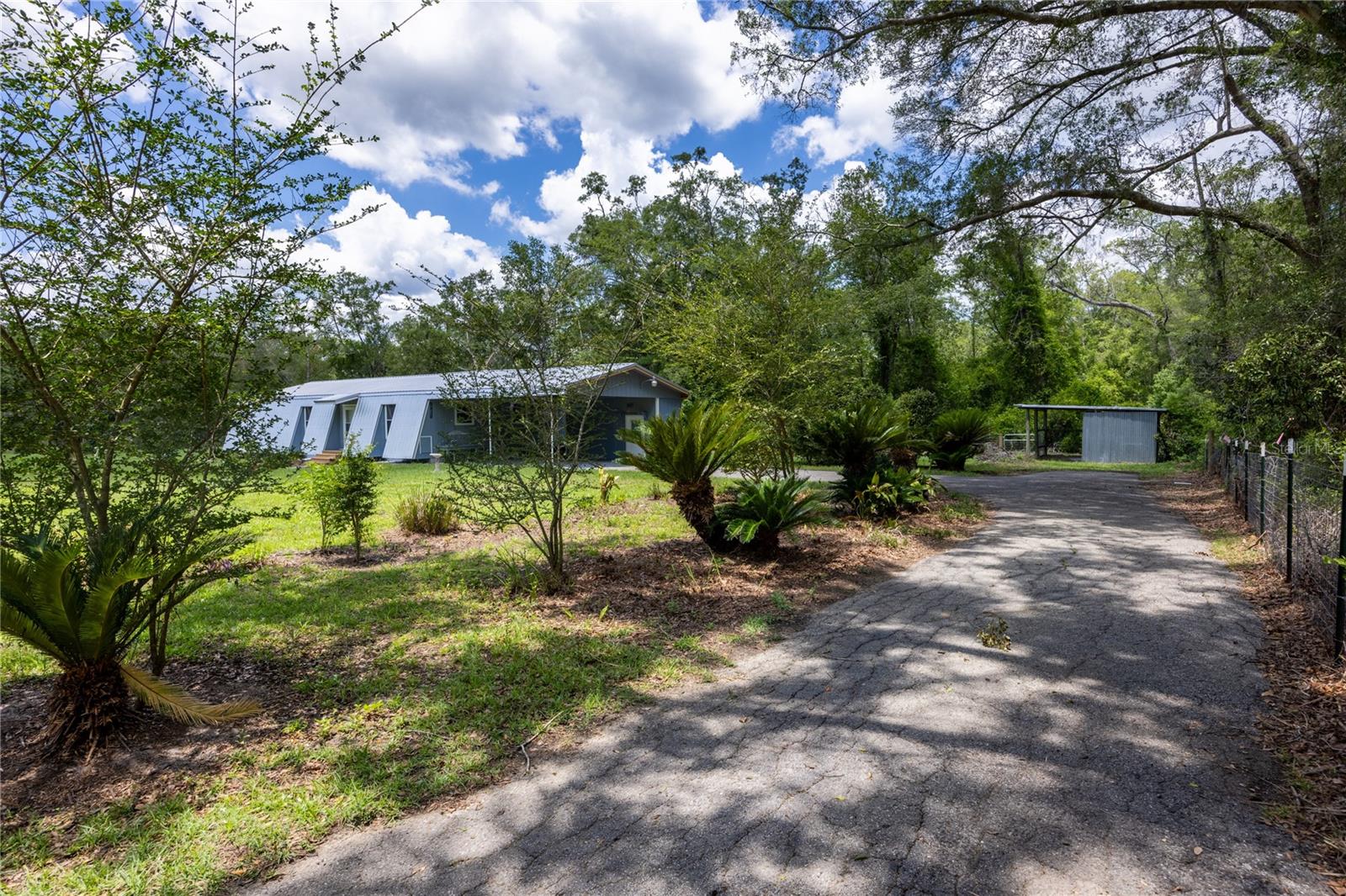 TRI-CITY OAKS - Residential
