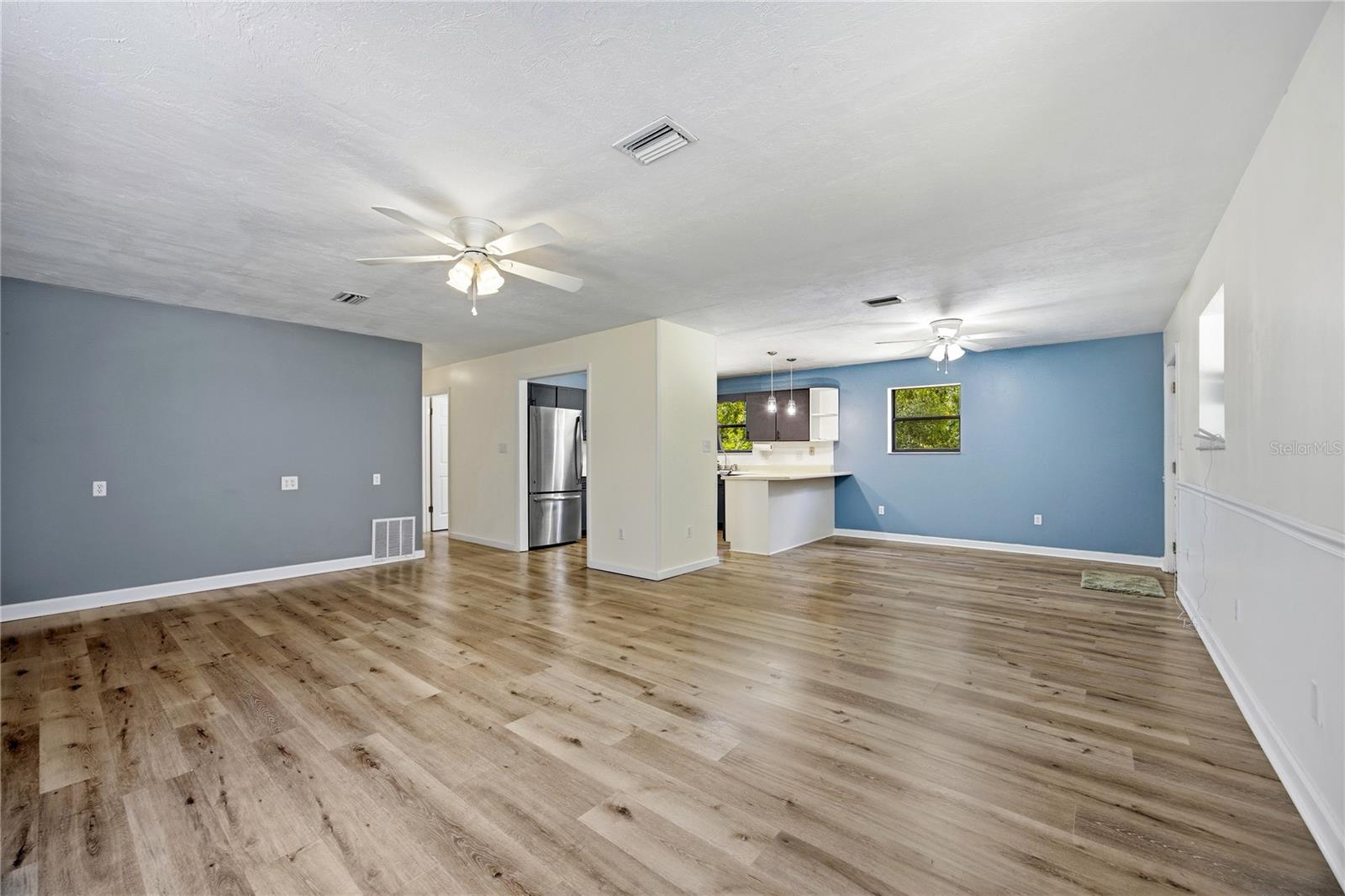 TRI-CITY OAKS - Residential