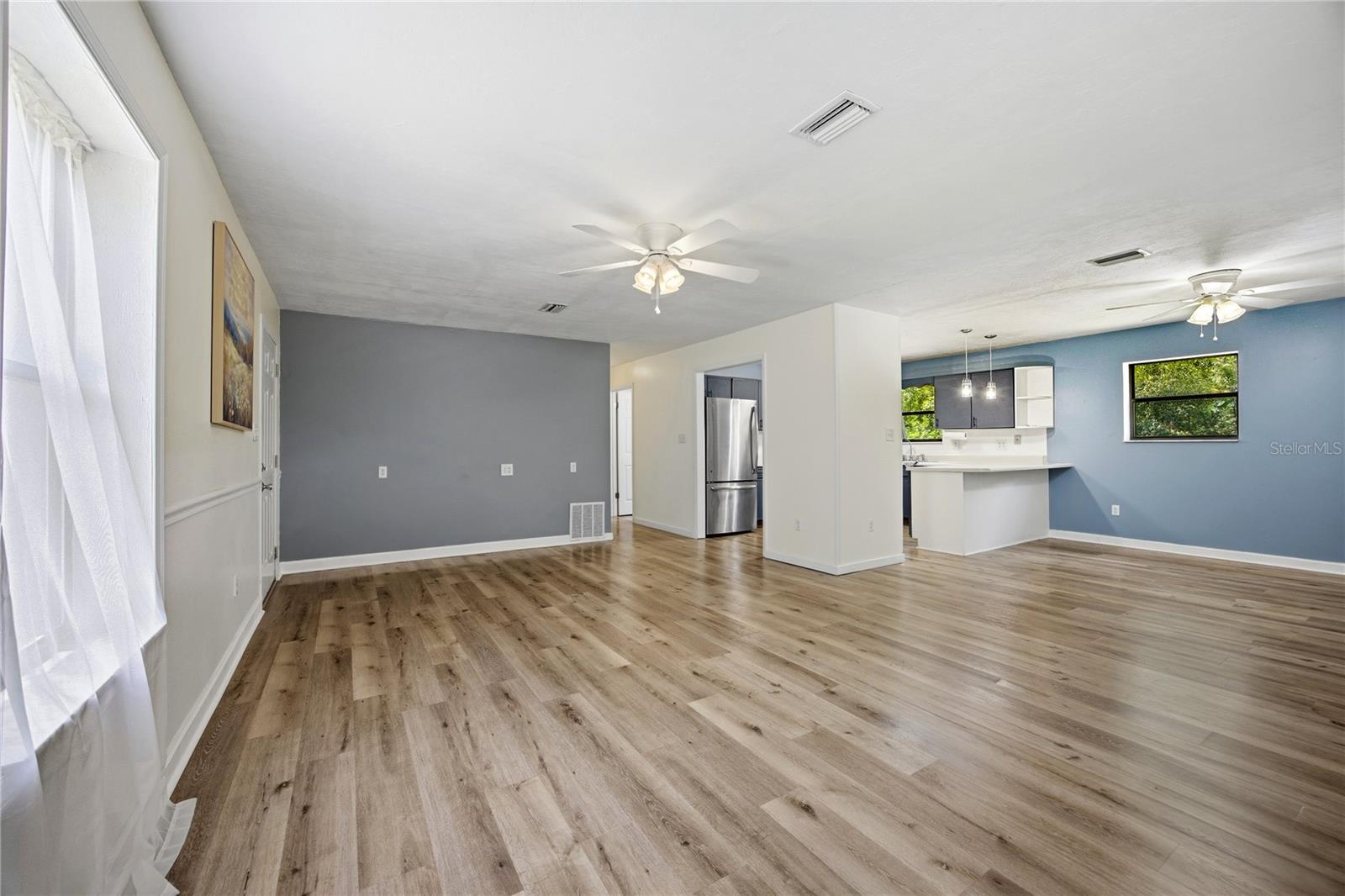TRI-CITY OAKS - Residential
