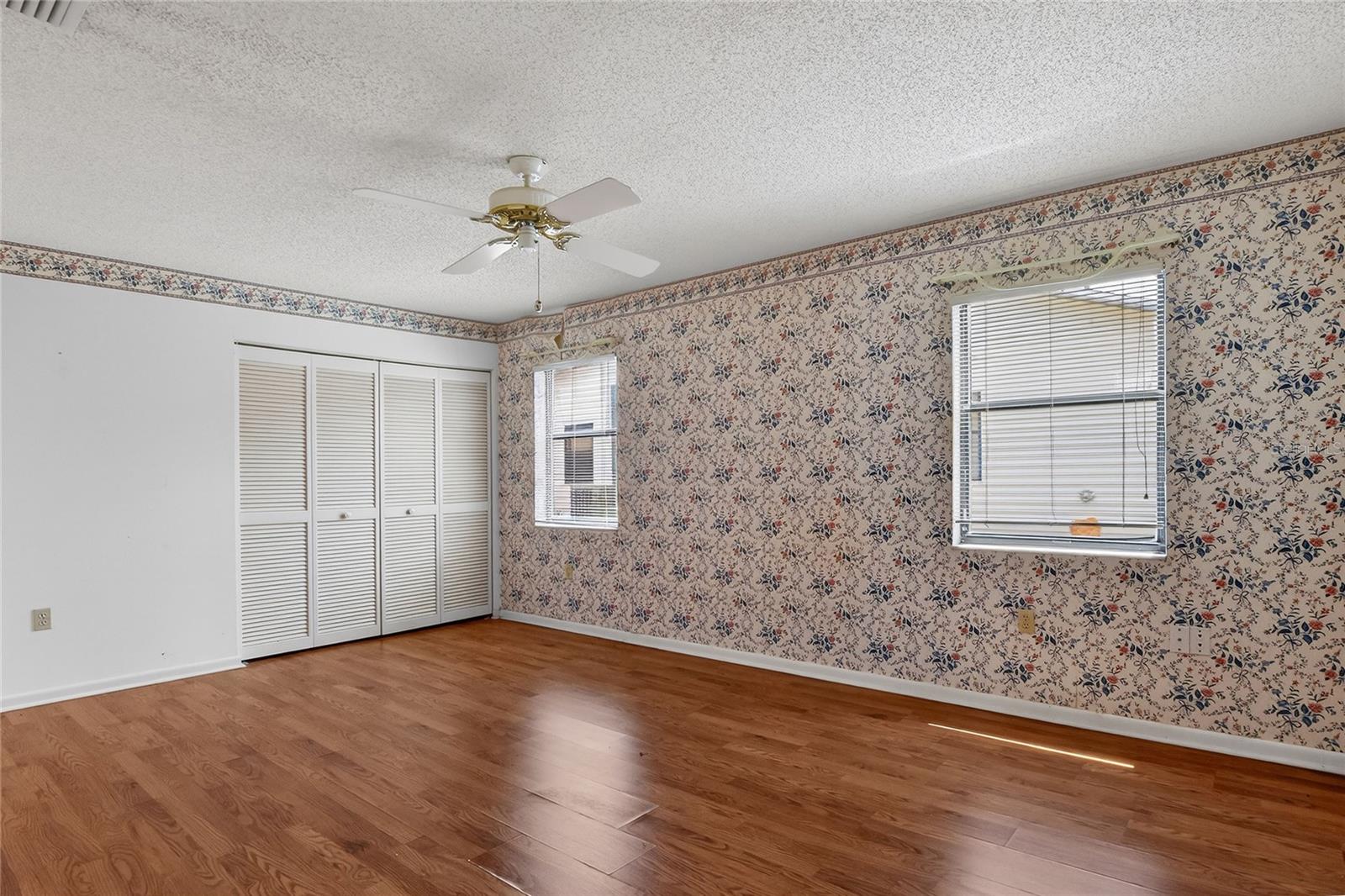 COLONNADES PH 02 - Residential