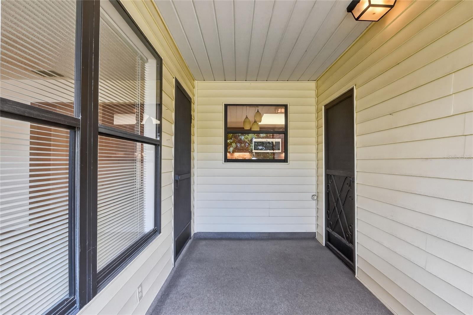 COLONNADES PH 02 - Residential